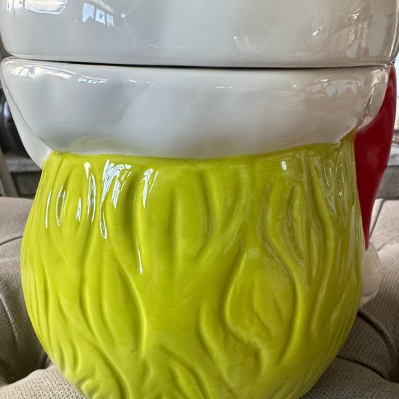 COPY - DR SEUSS THE GRINCH CHRISTMAS HOLIDAY COOKIE JAR NEW - Picture 6 of 7
